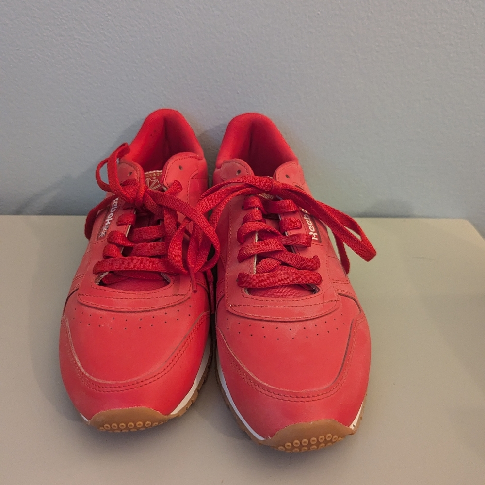 Reebok Classic Red Sneakers - Picture 2 of 7